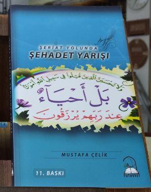 Şeriat Yolunda Şehadet Yarışı | benlikitap.com